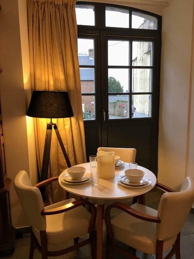 Gate House Lodge دينان المظهر الخارجي الصورة